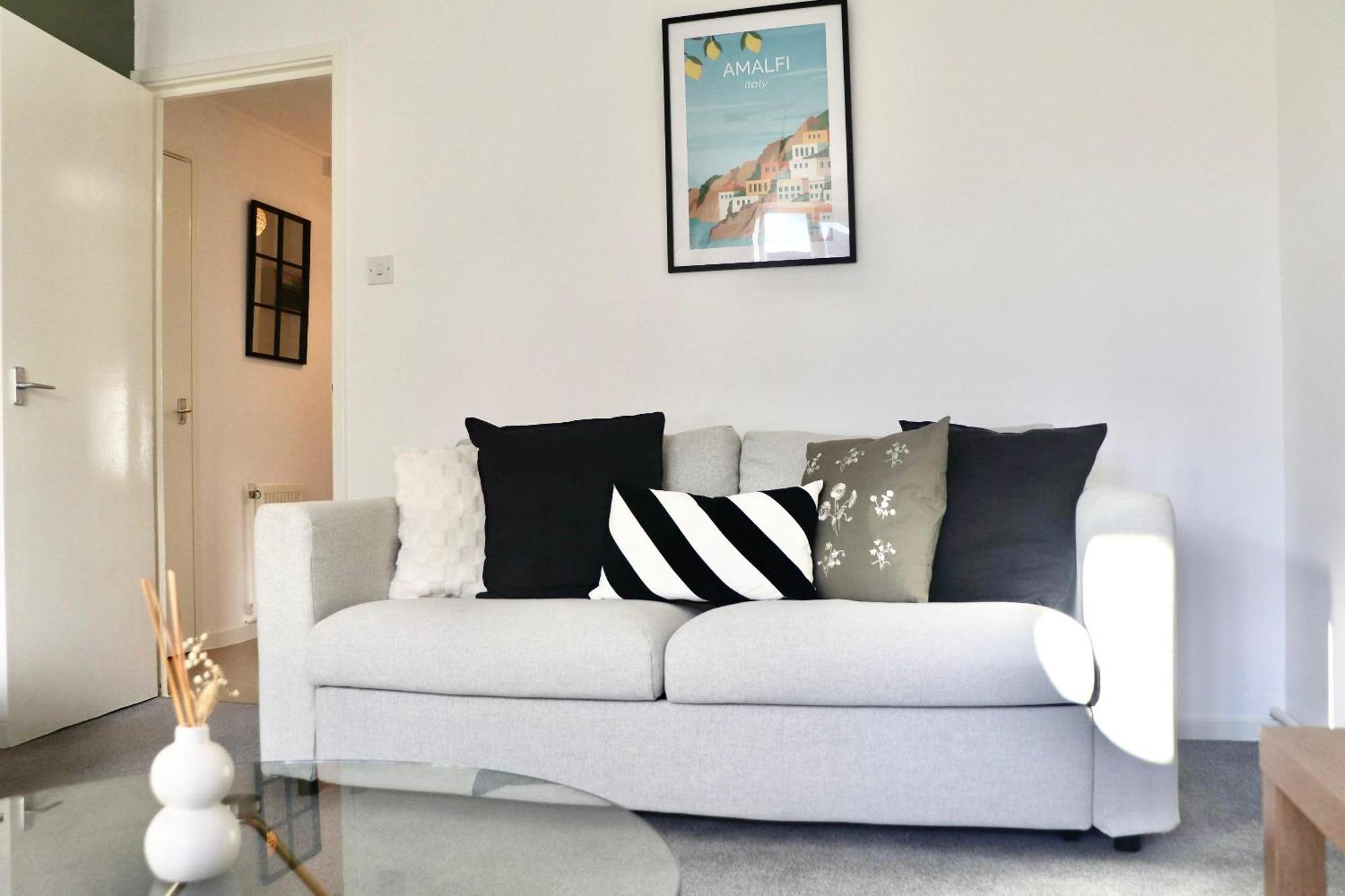 Stunning Apartment, Sleeps 4, Central London, 1 Bedroom, Zone 1, Kennington - Open For Business Stays, Long Stays And Families Relocating Екстериор снимка